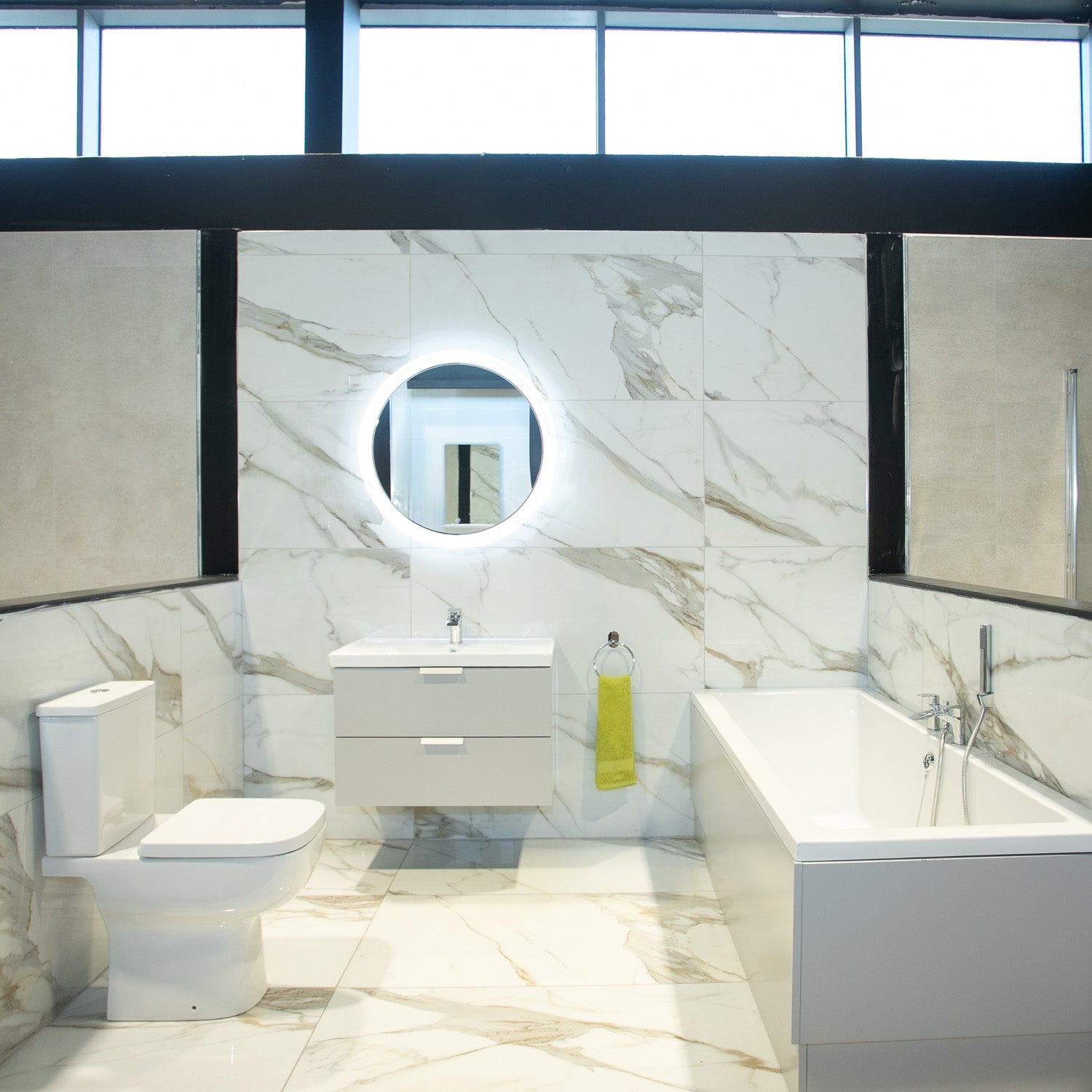 Showroom Bay 34