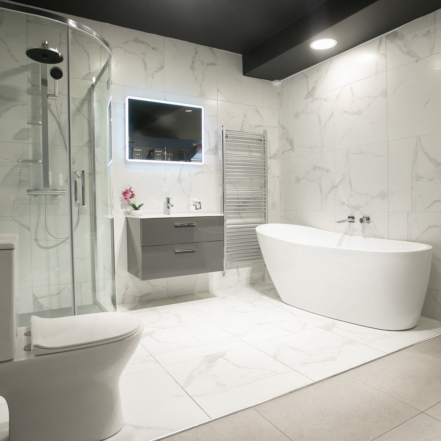 Showroom Bay 10